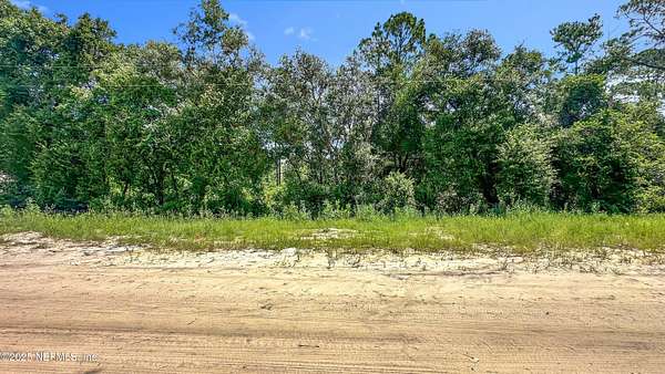 0.28 Acres of Residential Land for Sale in Interlachen, Florida