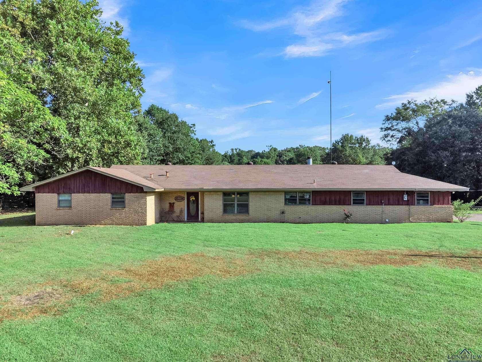 2.12 Acres of Residential Land with Home for Sale in Diana, Texas