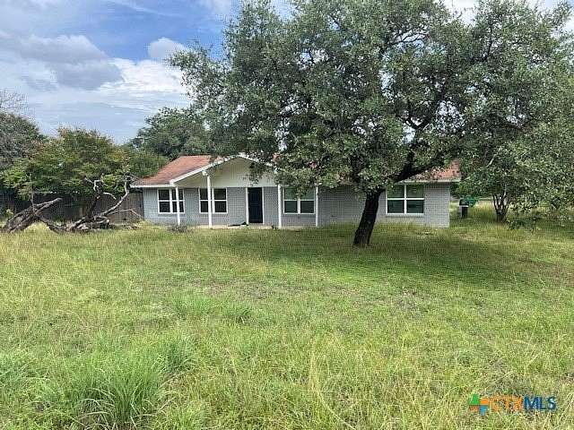 1.8 Acres of Residential Land with Home for Sale in Killeen, Texas