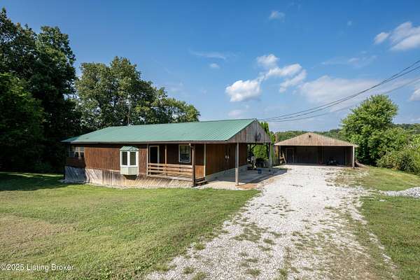 3.46 Acres of Residential Land with Home for Sale in Vine Grove, Kentucky