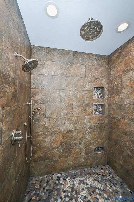 35.5 Acres of Land with Home for Sale in Richmond, Virginia