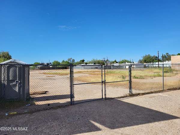 0.79 Acres of Mixed-Use Land for Sale in Tucson, Arizona