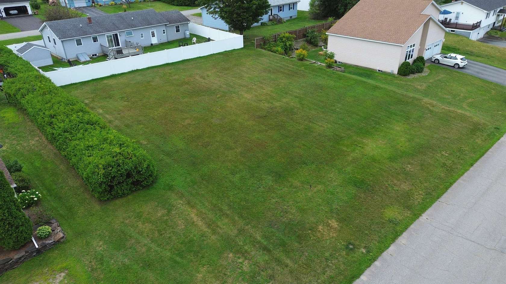0.22 Acres of Residential Land for Sale in Newport, Vermont
