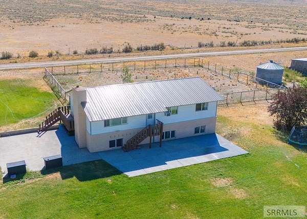 5 Acres of Residential Land with Home for Sale in Moore, Idaho