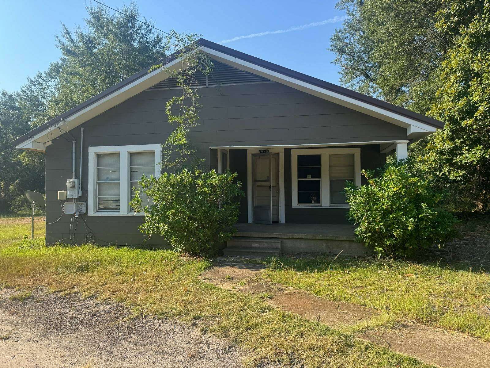 2.28 Acres of Improved Residential Land for Sale in Magnolia, Arkansas