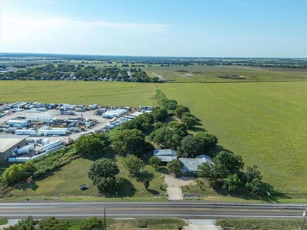 2 Acres of Mixed-Use Land for Sale in Waxahachie, Texas