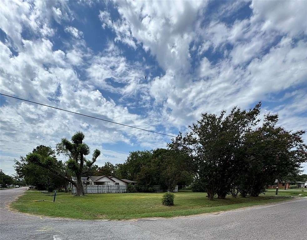 0.13 Acres of Residential Land for Sale in Bonham, Texas