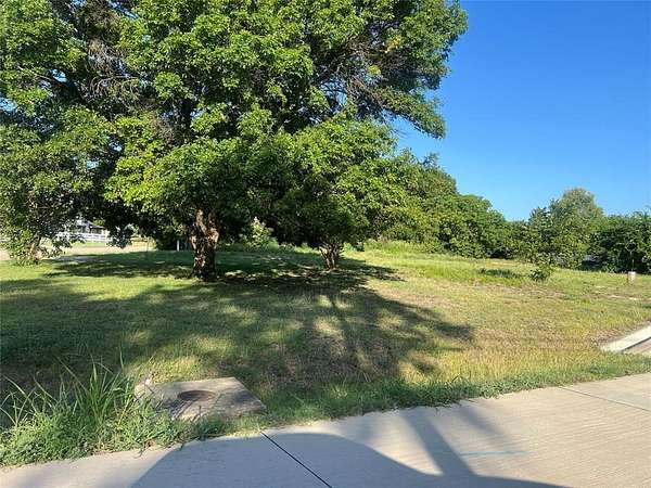 1.59 Acres of Residential Land for Sale in Murphy, Texas