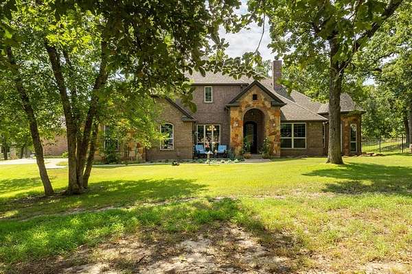 10.2 Acres of Land with Home for Sale in Fort Worth, Texas