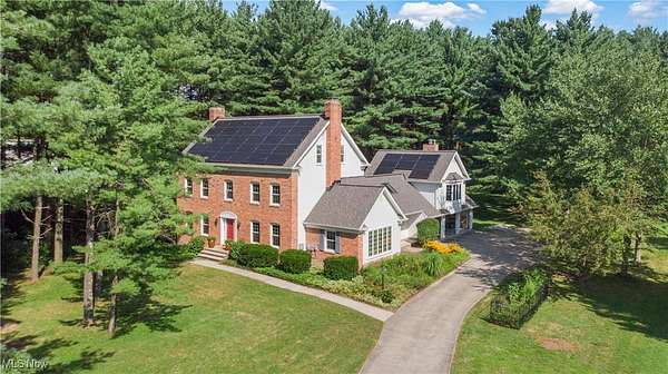 1.87 Acres of Residential Land with Home for Sale in Moreland Hills, Ohio