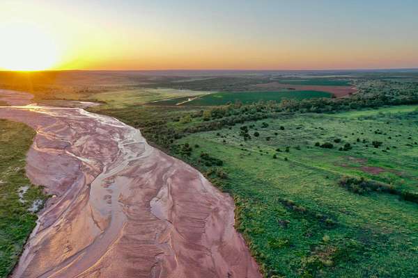 898 Acres of Recreational Land & Farm for Sale in Clarendon, Texas