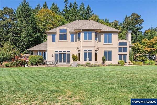 2.13 Acres of Residential Land with Home for Sale in Corvallis, Oregon