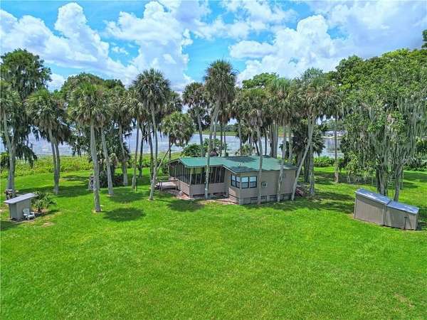 1.58 Acres of Land with Home for Sale in Lake Wales, Florida