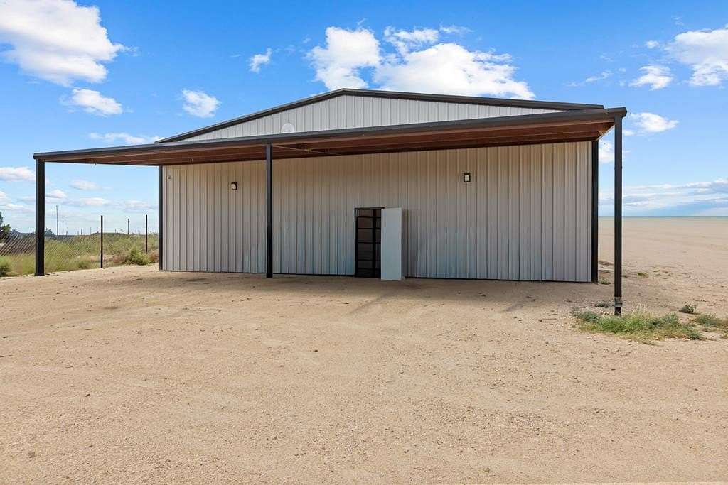 2.77 Acres of Improved Residential Land for Sale in Odessa, Texas