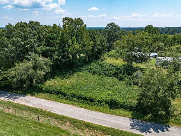 0.5 Acres of Land for Sale in Louin, Mississippi