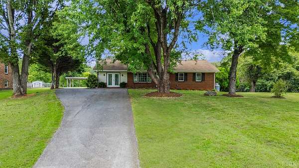 2.1 Acres of Residential Land with Home for Sale in Amherst, Virginia