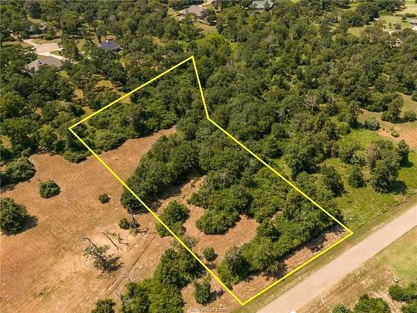 2 Acres of Residential Land for Sale in Iola, Texas