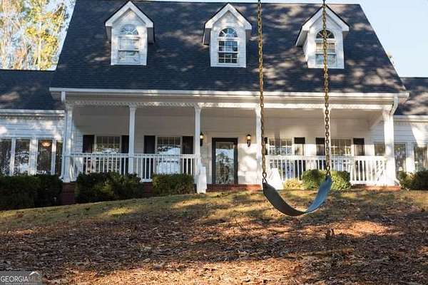 3.15 Acres of Residential Land with Home for Lease in Braselton, Georgia