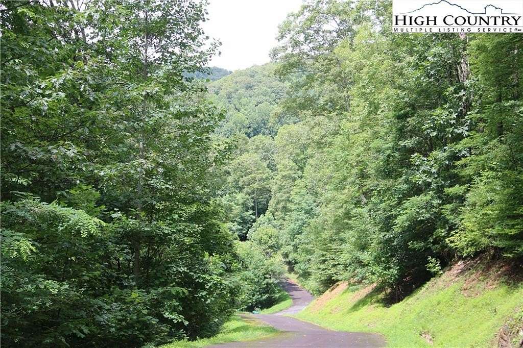 0.9 Acres of Residential Land for Sale in Newland, North Carolina