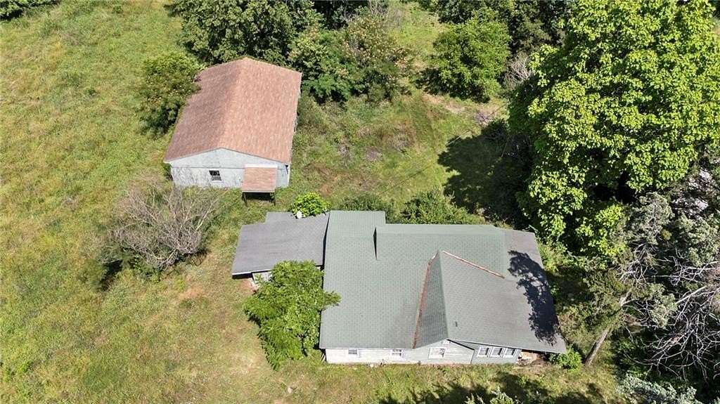 31.5 Acres of Recreational Land with Home for Sale in Ottawa, Kansas