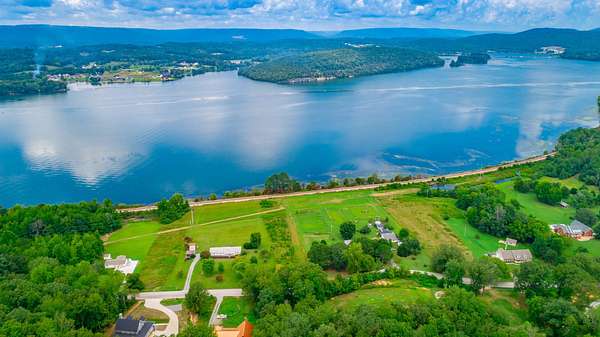 2 Acres of Residential Land for Sale in South Pittsburg, Tennessee