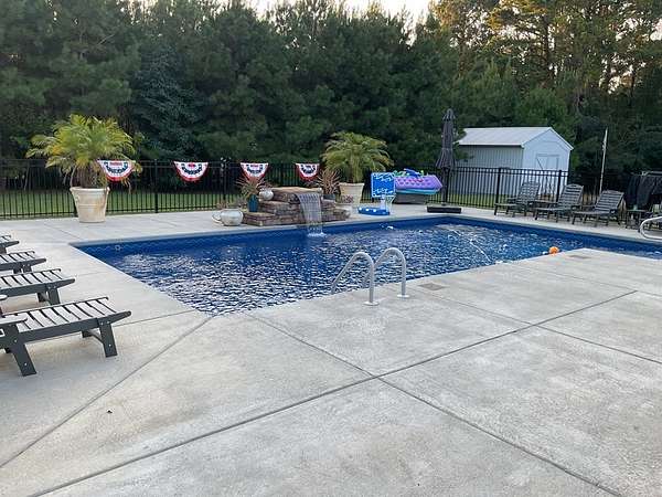 5 Acres of Residential Land with Home for Sale in Luverne, Alabama