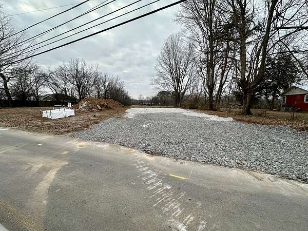 6.16 Acres of Land for Sale in Portland, Tennessee