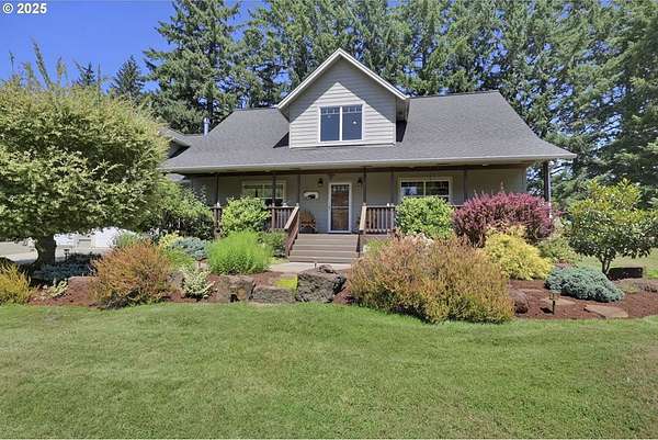 1.84 Acres of Residential Land with Home for Sale in Veneta, Oregon