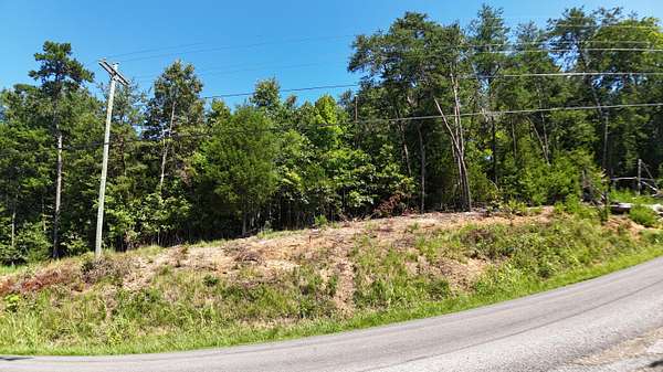 1.4 Acres of Residential Land for Sale in Dandridge, Tennessee