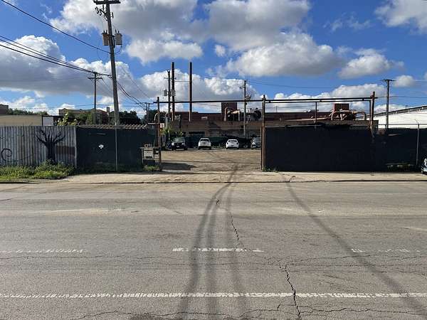 0.29 Acres of Commercial Land for Sale in Chicago, Illinois