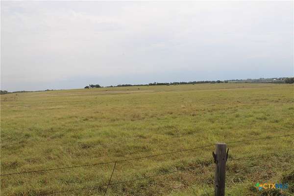 220 Acres of Land for Sale in Taylor, Texas