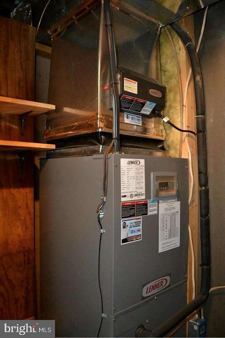 4.42 Acres of Residential Land with Home for Sale in Rhoadesville, Virginia