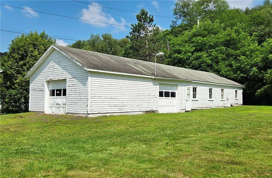 1.25 Acres of Improved Residential Land for Sale in Hamden, New York