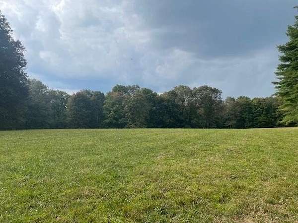 19.6 Acres of Land with Home for Sale in Lancing, Tennessee