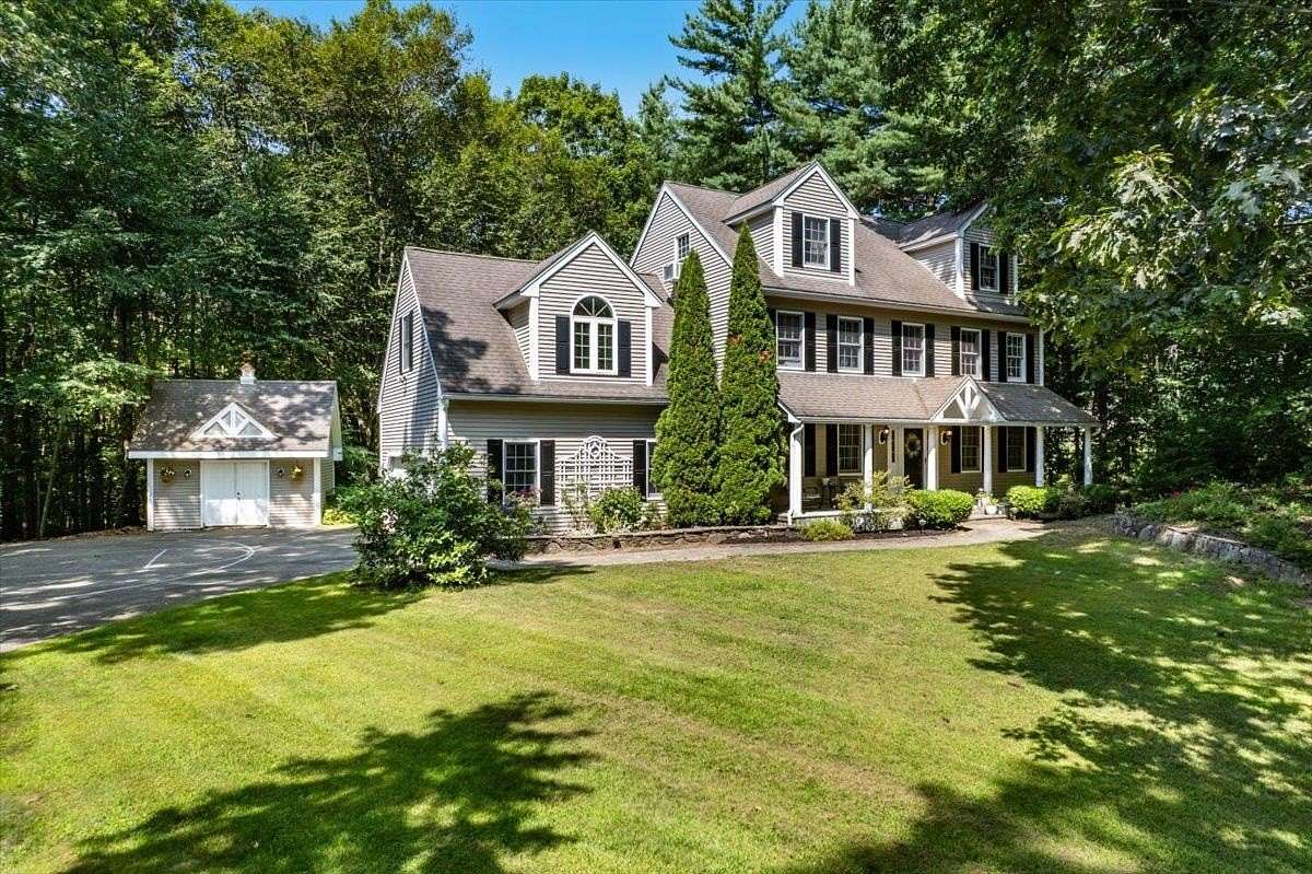 1.53 Acres of Residential Land with Home for Sale in Brentwood, New Hampshire