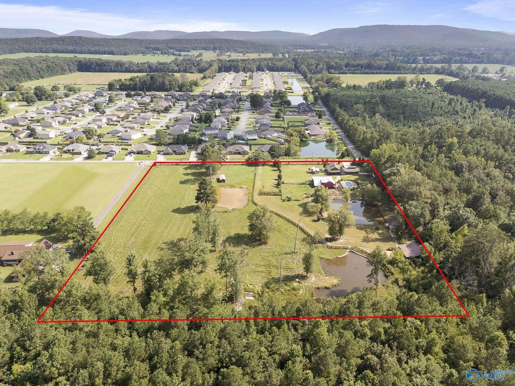 8.4 Acres of Land with Home for Sale in Owens Cross Roads, Alabama