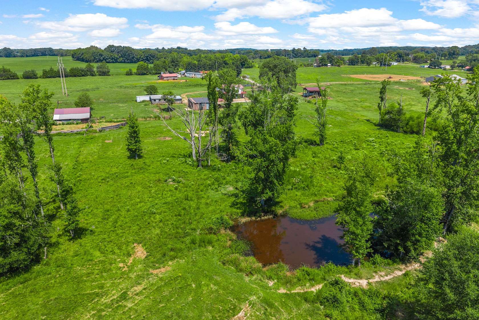 33 Acres of Recreational Land with Home for Sale in Decherd, Tennessee