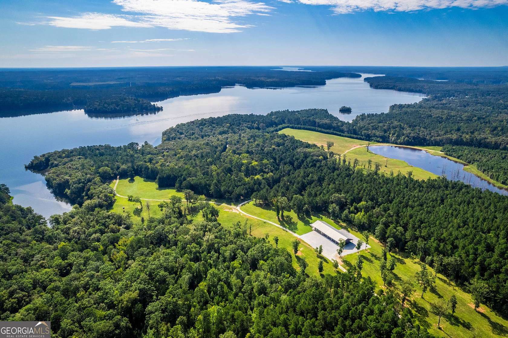 275 Acres of Recreational Land with Home for Sale in Elberton, Georgia