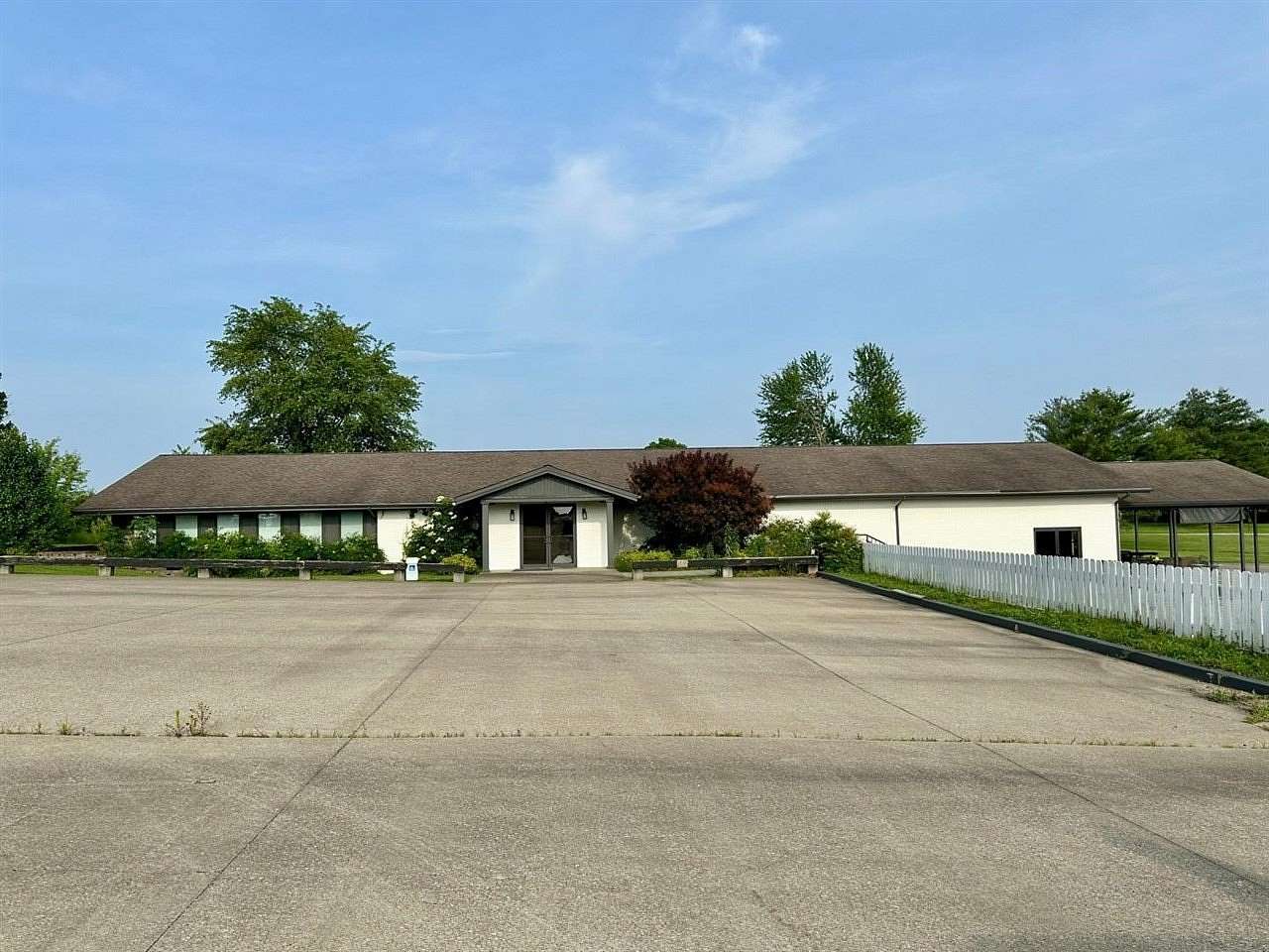 3.5 Acres of Mixed-Use Land for Sale in Leitchfield, Kentucky