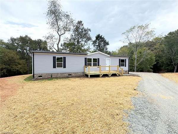 5.89 Acres of Residential Land with Home for Sale in Hays, North Carolina