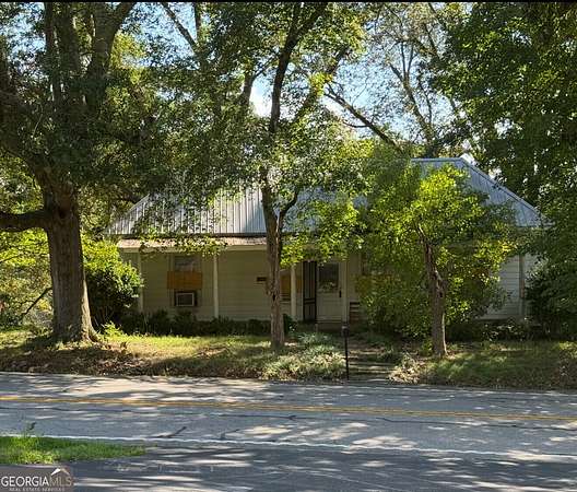 1.83 Acres of Residential Land with Home for Sale in Jefferson, Georgia