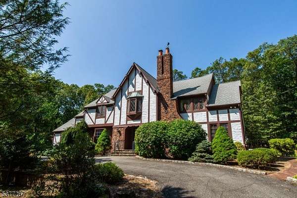 5.1 Acres of Residential Land with Home for Sale in Mendham Township, New Jersey