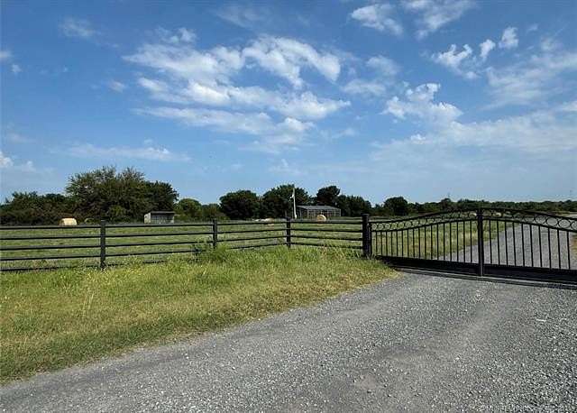 5 Acres of Residential Land for Sale in Muskogee, Oklahoma