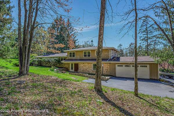 4.25 Acres of Residential Land with Home for Sale in Clarks Summit, Pennsylvania