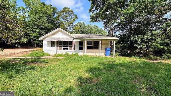 3 Acres of Residential Land with Home for Sale in Roanoke, Alabama