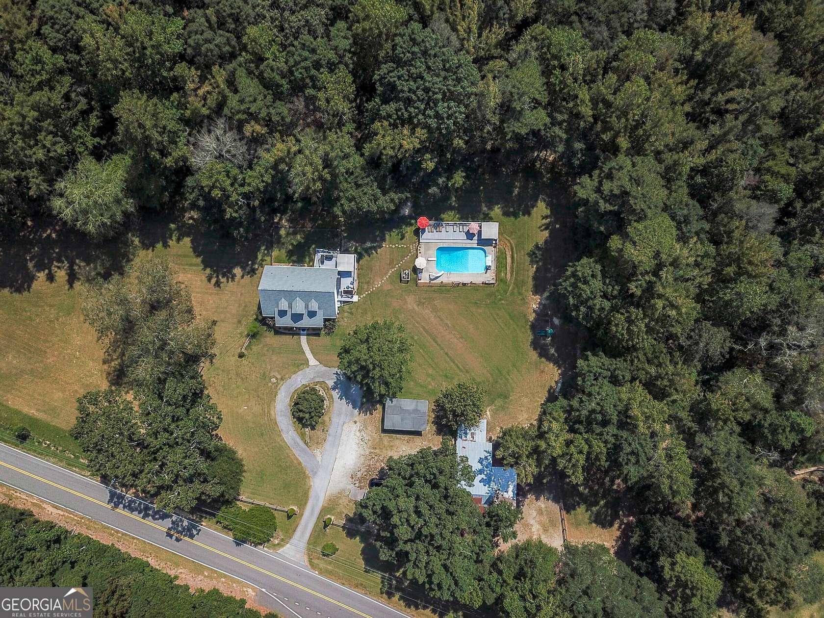 10 Acres of Residential Land with Home for Sale in Fayetteville, Georgia