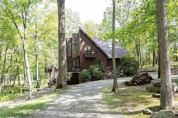 6.64 Acres of Land with Home for Sale in Farmington, Pennsylvania