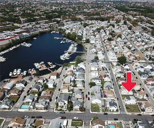 0.12 Acres of Improved Residential Land for Sale in Brooklyn, New York