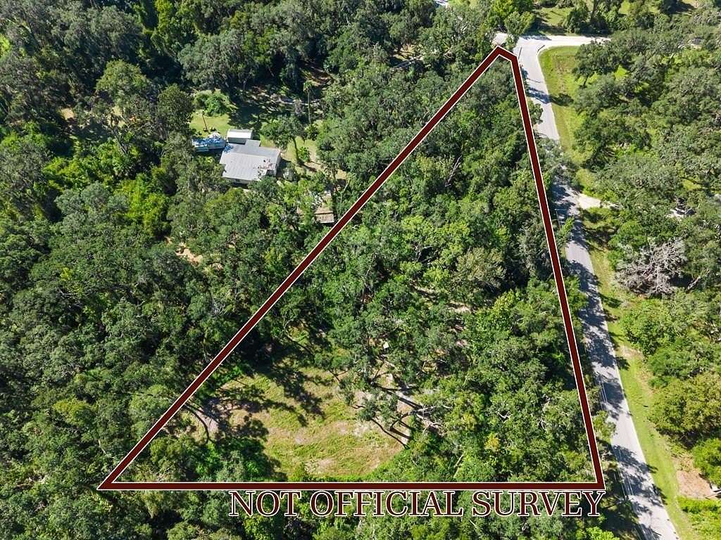 2.5 Acres of Residential Land for Sale in Old Town, Florida