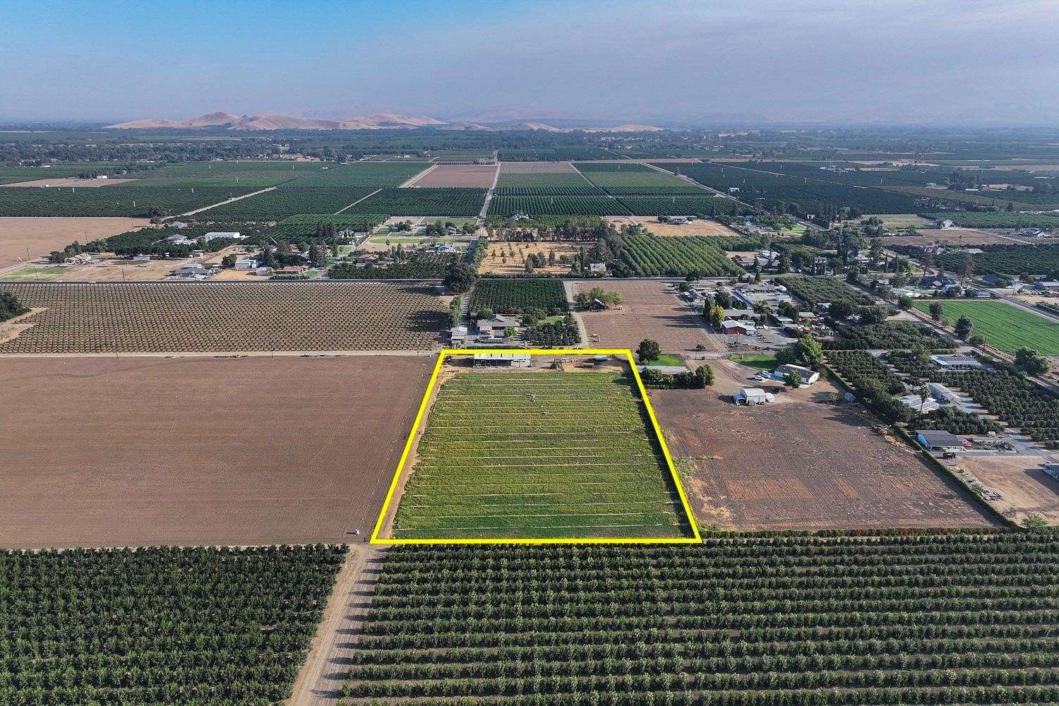 5 Acres of Land for Sale in Exeter, California